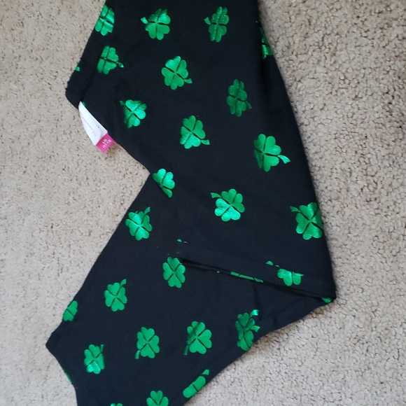 Pants & Jumpsuits No Boundaries Shamrock Leggings Size Large Poshmark